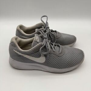 Nike Tanjun Shoes Womens 9 Gray Athletic Sneakers 812655-010